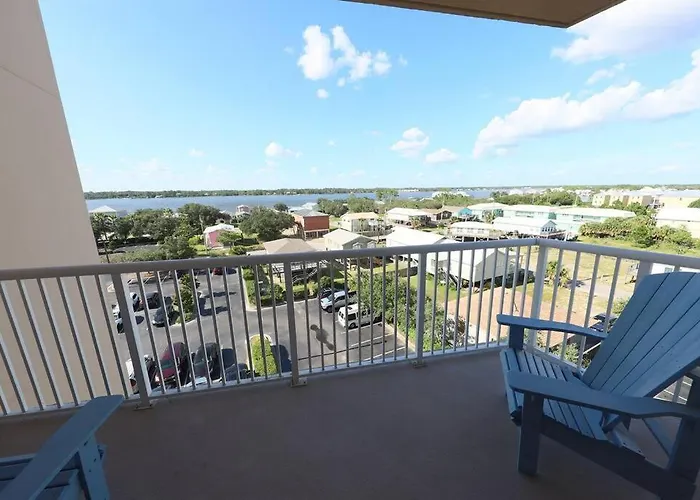 Crystal Tower Corner With 2 Balconies, 3 Pools, Lazy River Apartment
