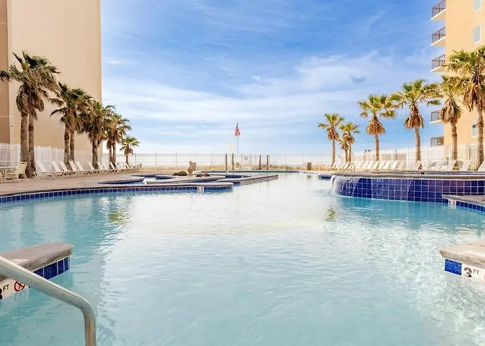 Crystal Tower Corner With 2 Balconies, 3 Pools, Lazy River *